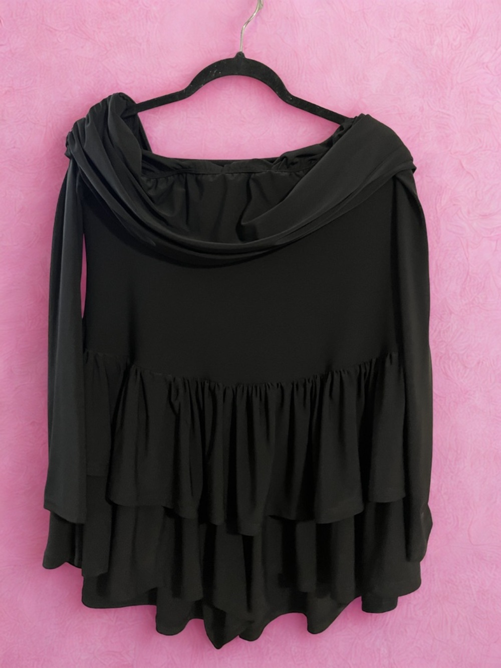 Off Shoulder Ruffle Romper - Picture 2 of 4